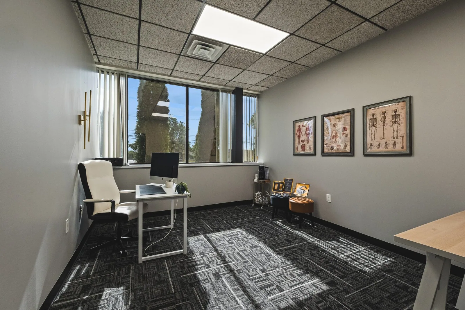 Private office at Z Novi Commons